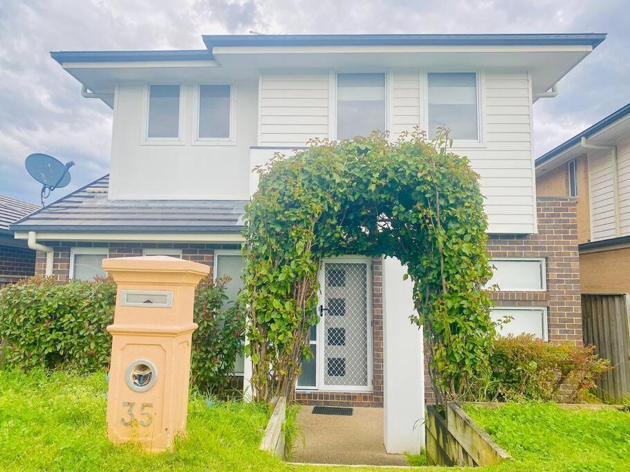 Kellyville 5Br Near Park And Shopping Mall Экстерьер фото